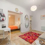 Venetian 27 *