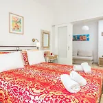 Venetian 27 *