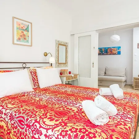Venetian 27 *